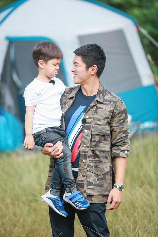 嗯哼如何成金句王杜江求知欲强父母要多交流