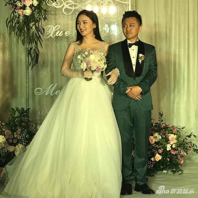 薛亦伦美丽小娇妻曝光