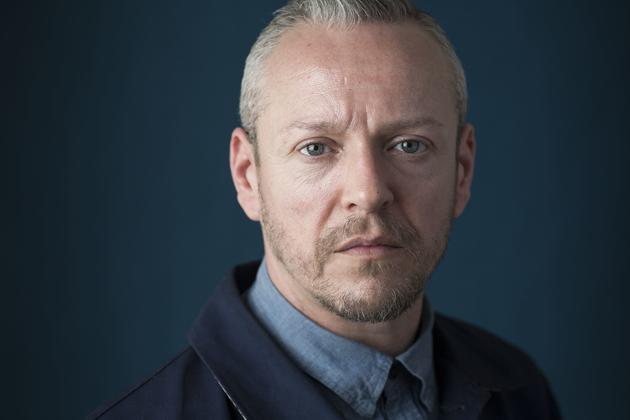 克雷格康威将导生存惊悚片克鲁格导演首秀