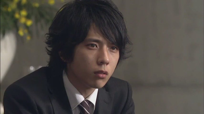 海报剧照剧情:在神奈川県99横须贺市经营西餐厅的老板有3个孩子