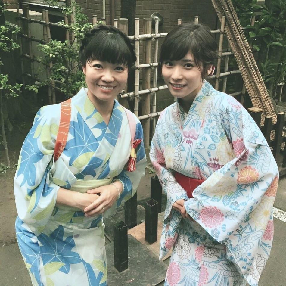 海报剧照剧情:亮饰演的是背负着妻子期待的理想丈夫小林司,实际上在