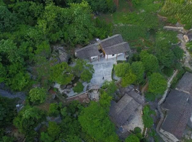 “龙闲居”俯瞰全景