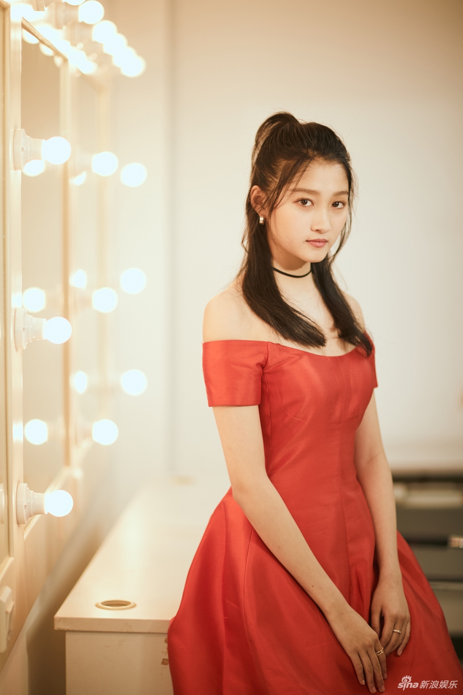 关晓彤资料页_娱乐资料库_新浪娱乐_新浪网