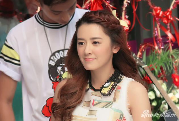 王媛可[微博],石安妮,于小彤[微博],李岷城等演员共同演绎的中国首部