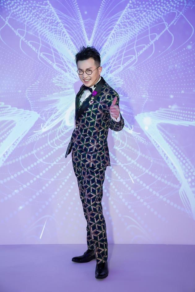 摘要:沈东军拿下本届先生盛典唯一的一座"年度经济人物"奖项.