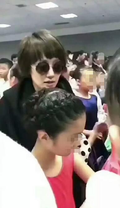 马伊琍与女儿