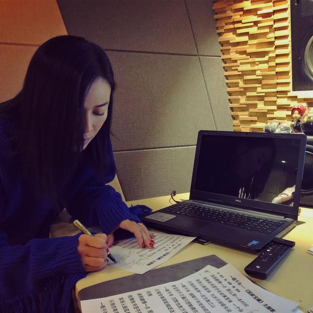 那英为《国家宝藏》演唱主题曲《一眼千年》