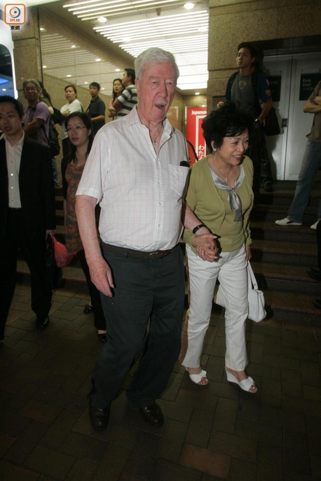 张绿萍与第二任丈夫麦法诚因缘分走在一起。（资料图片）