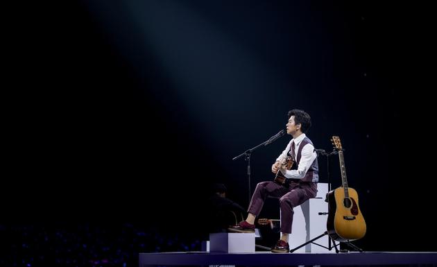 李健2018巡回演唱会演出图