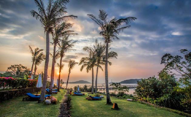 more than 1600 film and television companies were established in Hainan