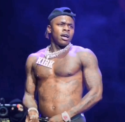 黑人歌手动手扇歌迷耳光 事后道歉称被闪光灯照