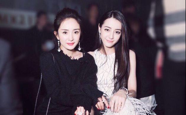 杨幂为迪丽热巴庆生：生日快乐大大宝贝贝