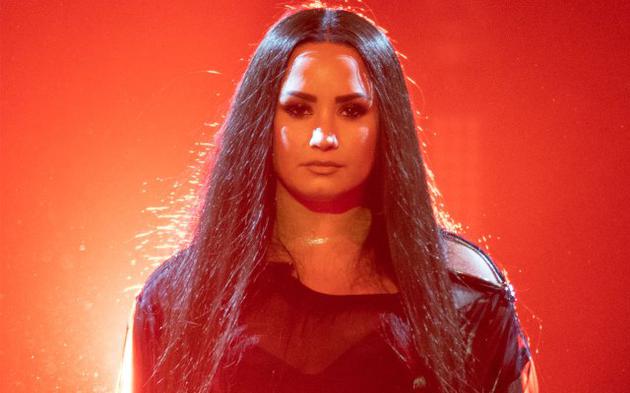 据外媒报道,流行歌手黛米·洛瓦托(demi lovato)正在接受瘾症问题