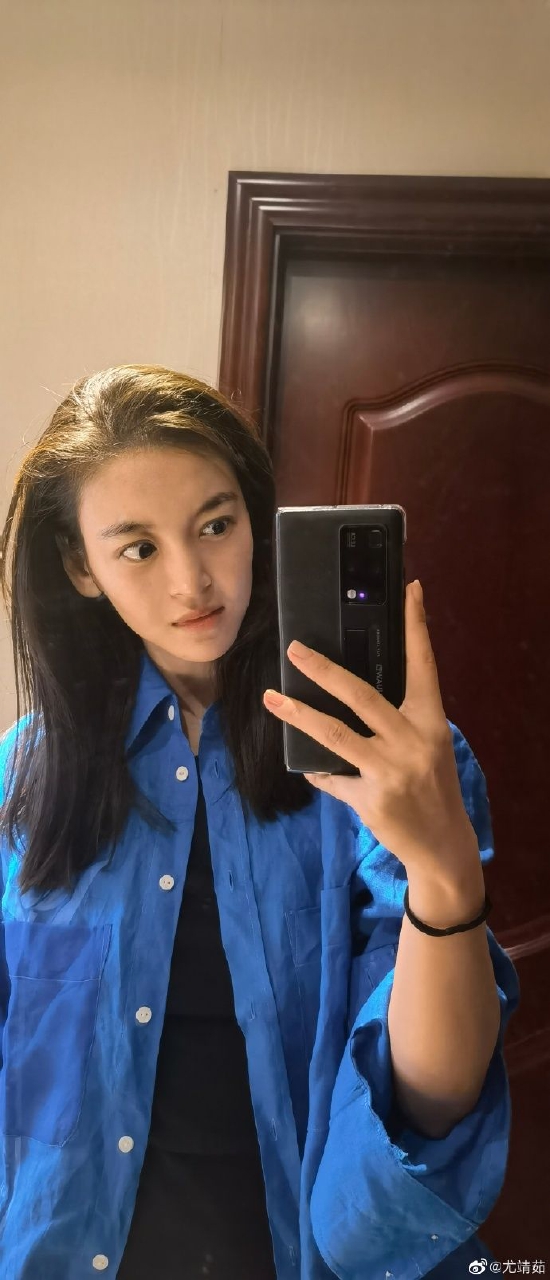 尤靖茹发文辟谣与刘恺威牵手 自曝正在集中隔离 尤靖茹发文辟谣与刘恺威牵手 自曝正在集中隔离