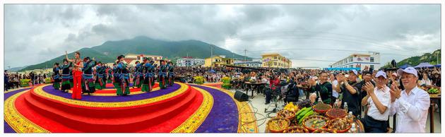 “心连心”赴四川喜德演出 李治廷辛有志跨界合