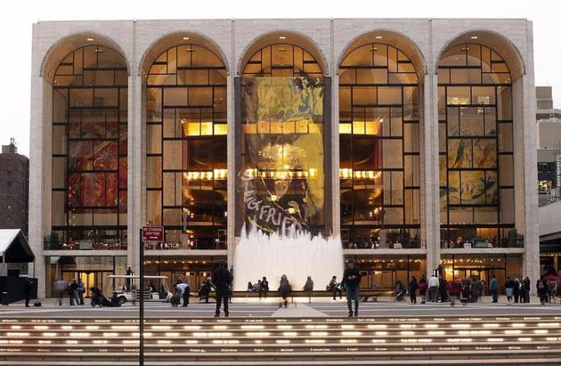 纽粗略大都会歌剧院