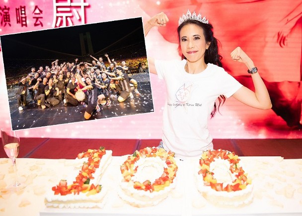 莫文蔚在杭州举办人生第100场演唱会
