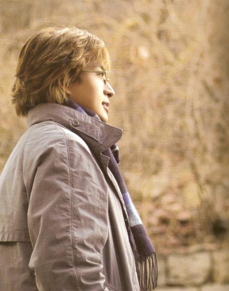 kbs电视台四季系列(蓝色生死恋系列)的第二部曲,由尹锡湖执导,裴勇俊