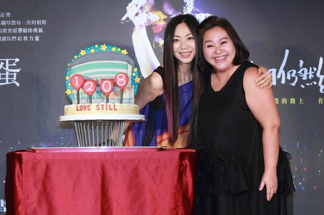 万芳让钟欣凌哭到快中风 被爆料对大蜘蛛超佛心_手机新浪网