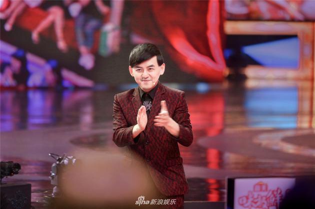 黄子佼