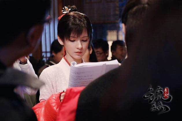 张予曦《琉璃美人煞》片场