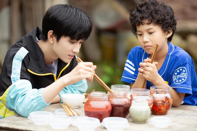 敖子逸帮厨《麦咭小厨》