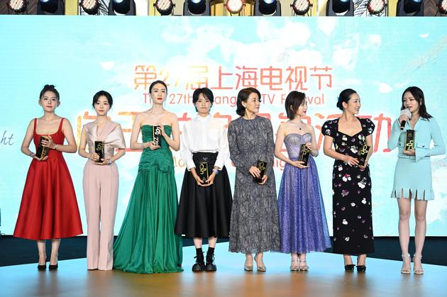 白玉兰最佳女主角、最佳女配角候选者合影