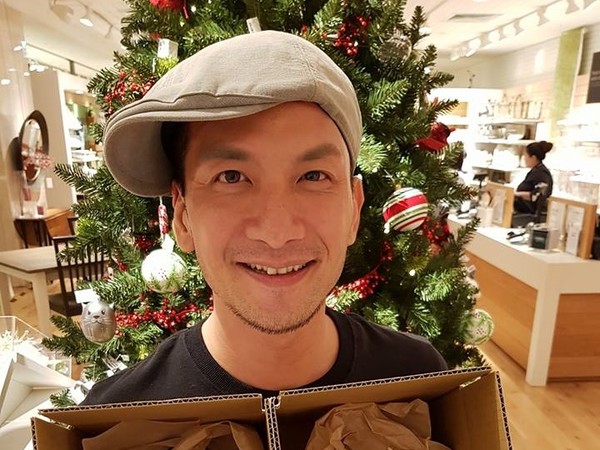 高山峰新浪娱乐讯 据台湾媒体报道,男星高山峰与老婆sara结婚6年,育有