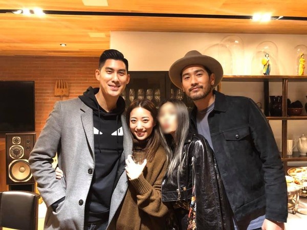 毛加恩,罗雯夫妻俩和高以翔,bella合照