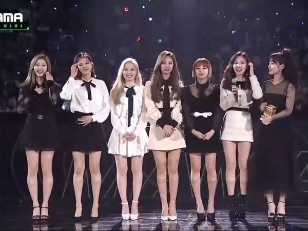 Qoo10最受欢迎女艺人奖： TWICE