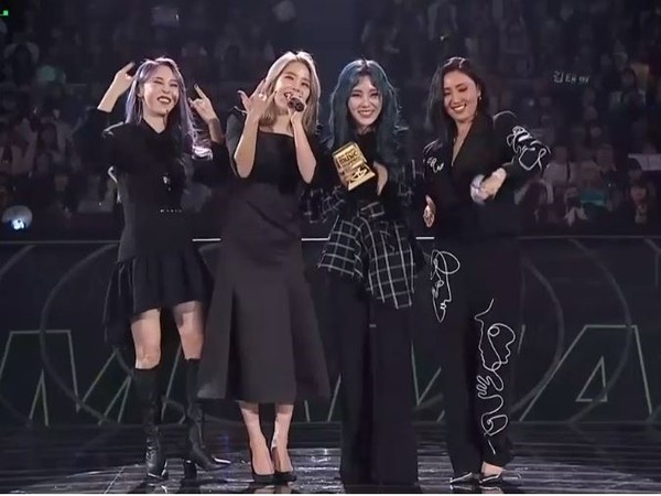 最受欢迎演唱表演奖：MAMAMOO