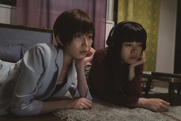 池田依来沙主演电影公开剧照 小田切让等人加盟