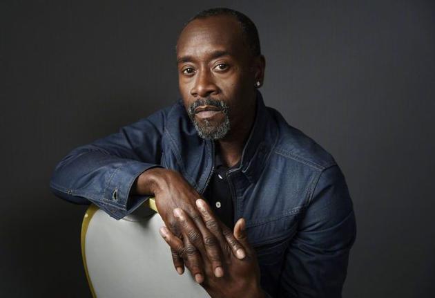 netflix拿下新片黑色种马钱德尔霍沃利主演