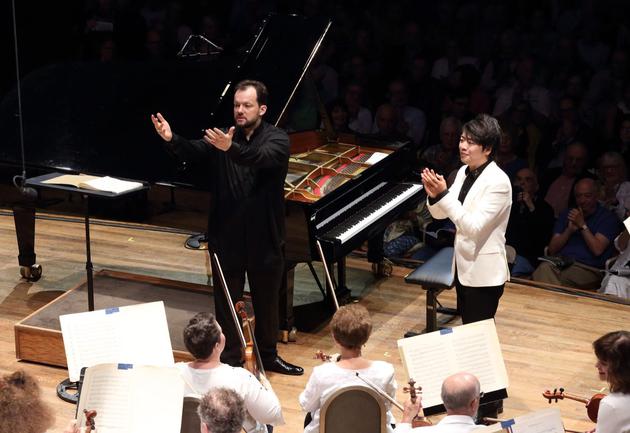 郎朗音乐节强势复出携手交响乐团首演大获成功