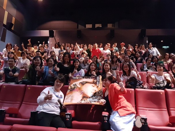 梅艳芳香港粉丝出席颁奖礼和电影分享会