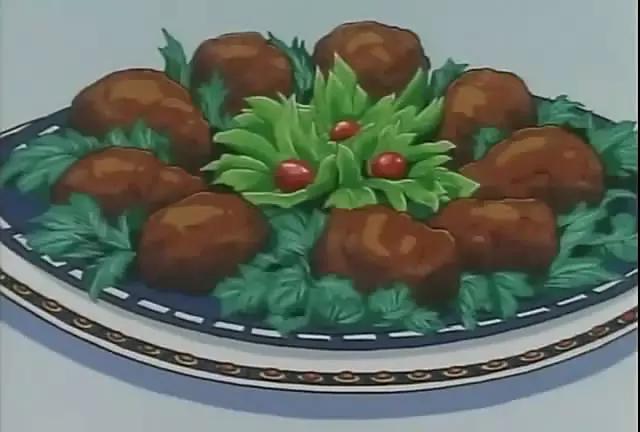 母亲去世后,便继承了妈妈的阿贝仙女的驰名四川的国营餐馆菊下楼.