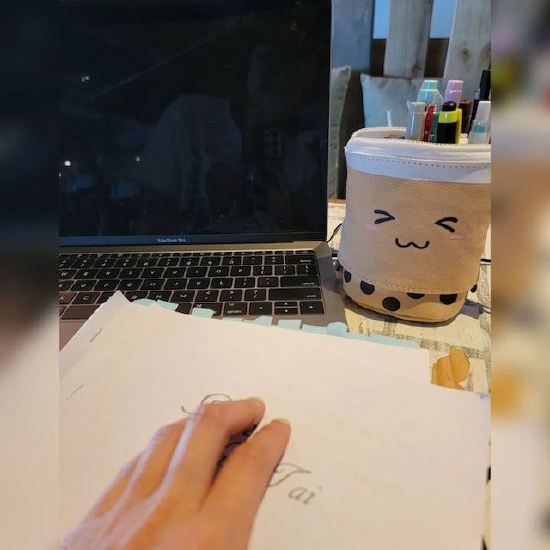 陈茵媺晒脚本