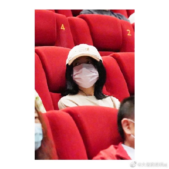 张子枫出席电影妈妈首映（网络资料图）