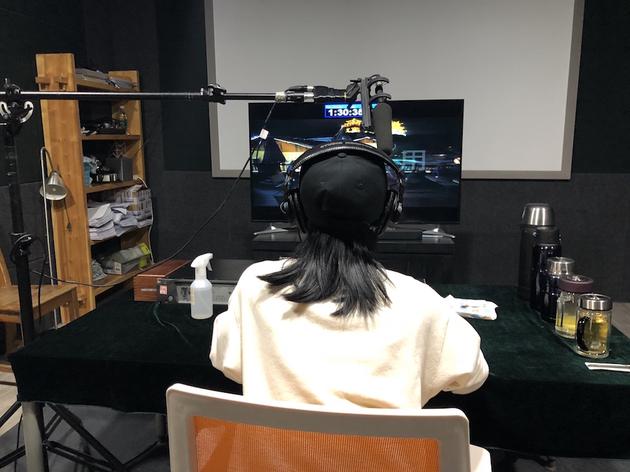 景甜《一场遇见爱情的旅行》配音现场