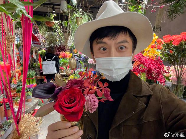 邓超提前送孙俪情人节花束 14号花太贵了 手机新浪网 邓超提前送孙俪情人节花束 14号花太贵了 手机新浪网