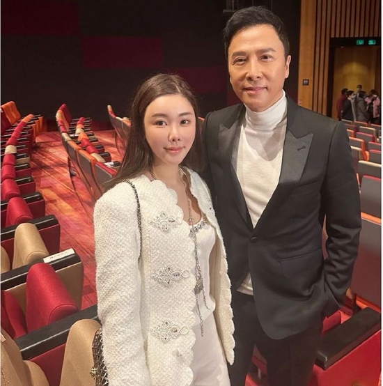 蔡天凤5周前出席首映会，曾和甄子丹合照