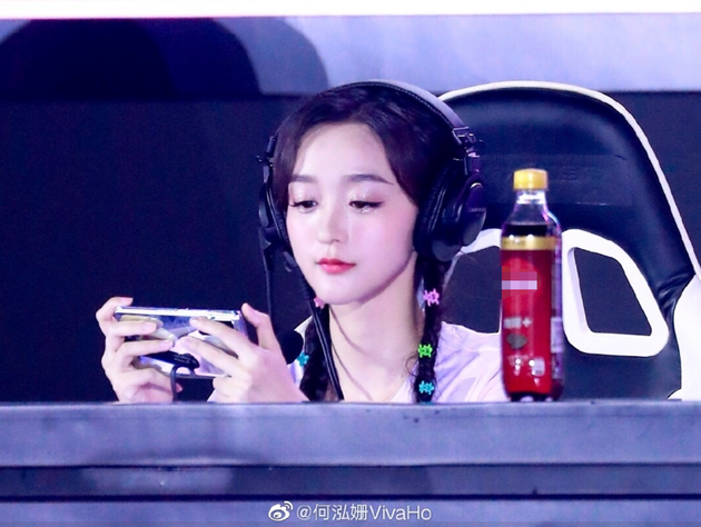 何泓姗