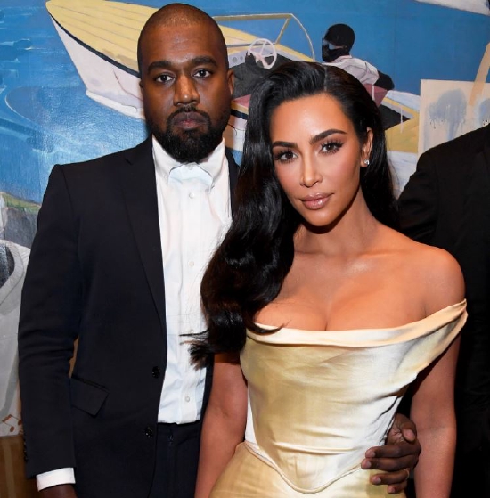 金·卡戴珊（Kim Kardashian）与坎耶·维斯特（Kanye West）