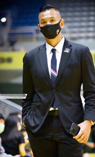 汪小菲发文向黑人陈建州道歉否认曾发生过争执