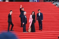北影节开幕红毯星光熠熠 众多电影人亮相