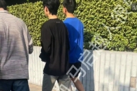 网友北电便利店偶遇严浩翔马启越 二人乐于助人请喝饮料