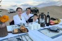 孙茜离婚风波后庆祝结婚九周年 晒一家三口沙漠合影幸福温馨