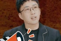 于正再现评论区回复网友 称我本身就是热度不需要蹭