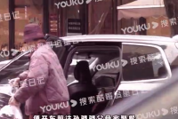 孙骁骁任重同回女方父母家聚餐 小腹隆起疑似怀孕