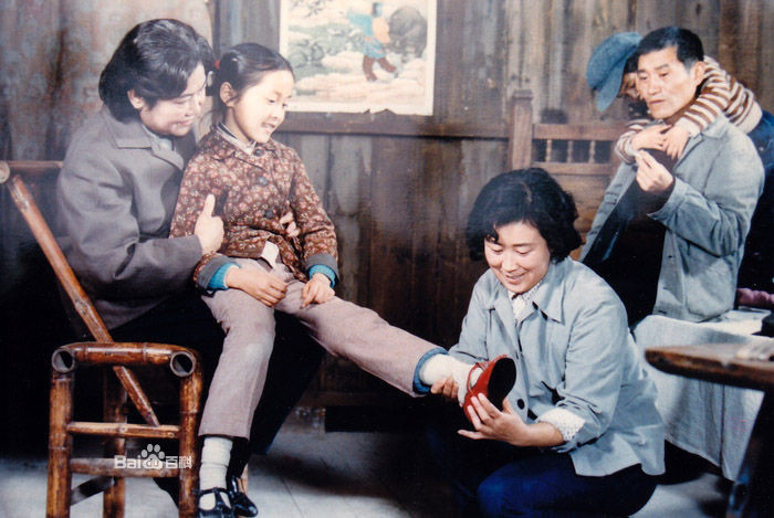 泉水叮咚资料页_娱乐资料库_新浪娱乐_新浪网